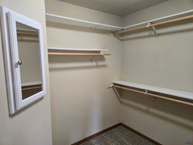 281 MINNESOTA, Rapid City, SD 57701