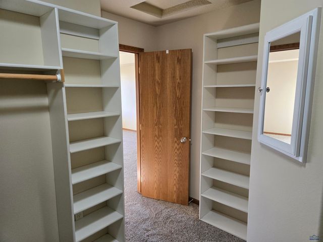 281 MINNESOTA, Rapid City, SD 57701