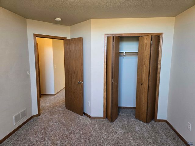 281 MINNESOTA, Rapid City, SD 57701