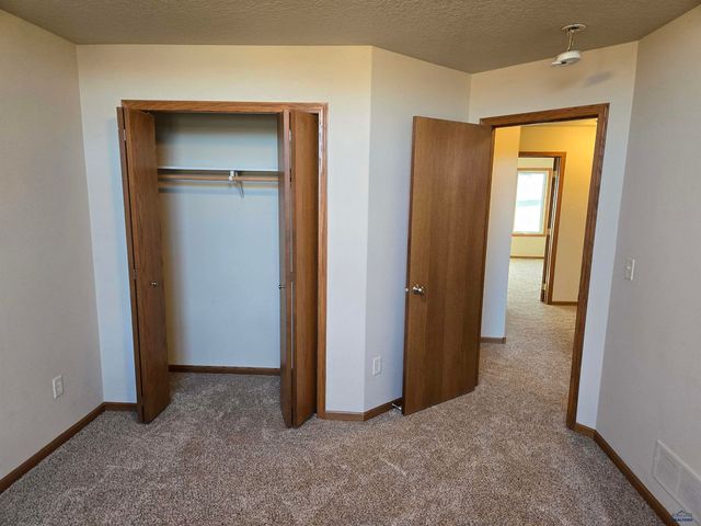 281 MINNESOTA, Rapid City, SD 57701