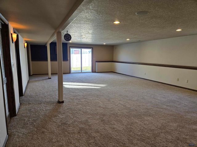 281 MINNESOTA, Rapid City, SD 57701