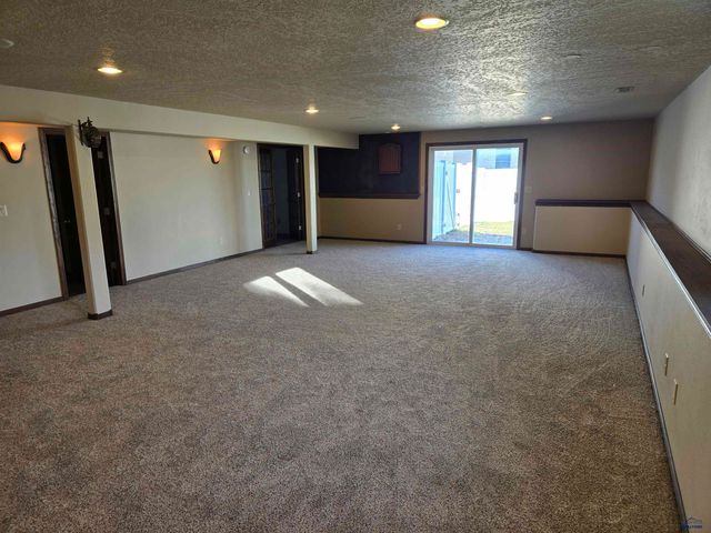 281 MINNESOTA, Rapid City, SD 57701