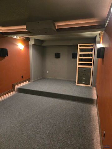 281 MINNESOTA, Rapid City, SD 57701