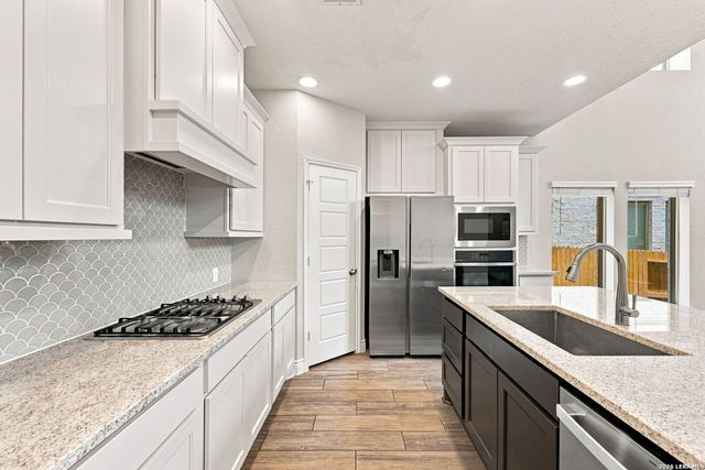 1490 PITCHER BND, San Antonio, TX 78253