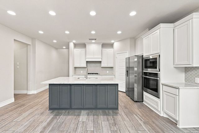 1490 PITCHER BND, San Antonio, TX 78253