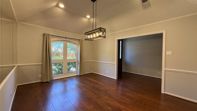 11527 Cedar Creek Drive, Houston, TX 77077