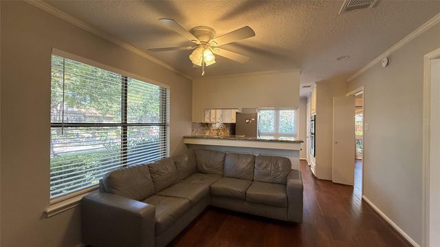 11527 Cedar Creek Drive, Houston, TX 77077