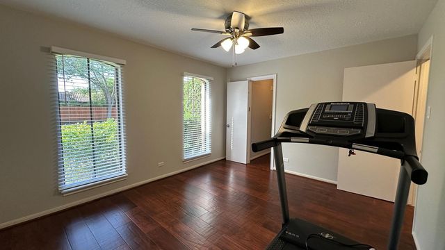 11527 Cedar Creek Drive, Houston, TX 77077