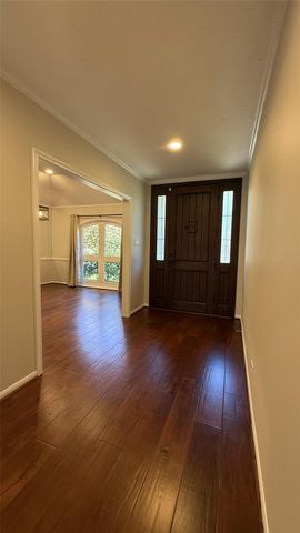 11527 Cedar Creek Drive, Houston, TX 77077