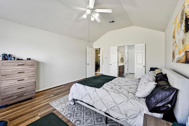 20404 Farm Pond LN, Pflugerville, TX 78660