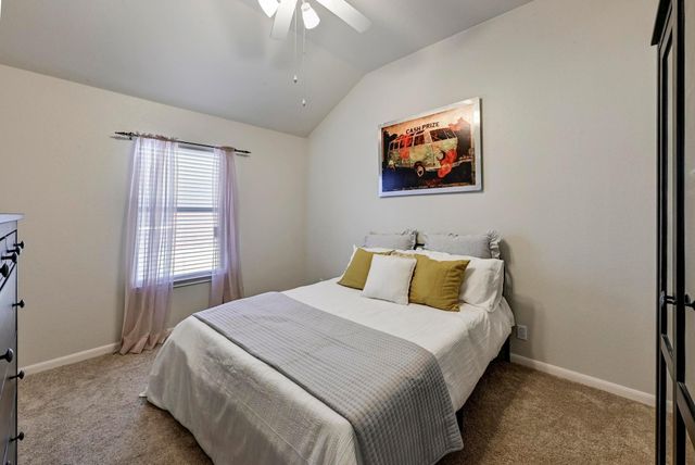 20404 Farm Pond LN, Pflugerville, TX 78660