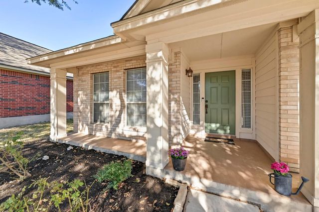 20404 Farm Pond LN, Pflugerville, TX 78660