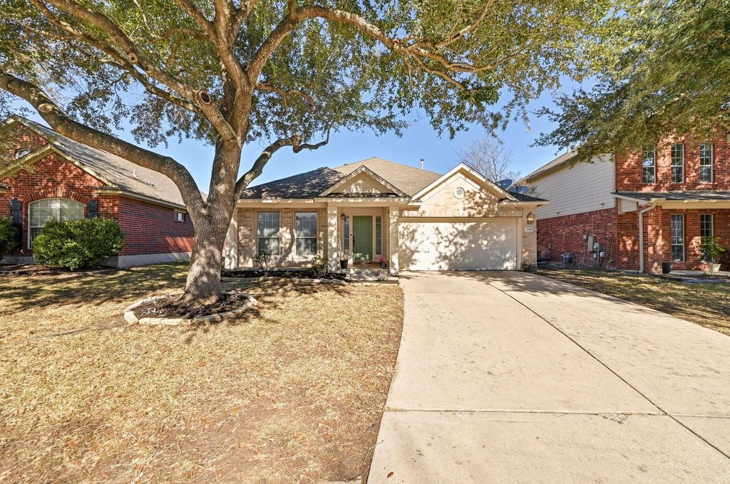 20404 Farm Pond LN, Pflugerville, TX 78660