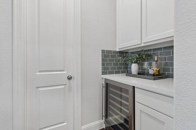 4043 Fairbanks Drive, Frisco, TX 75033