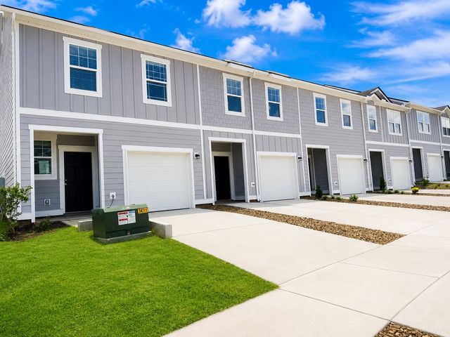 238 Darlington Dr, Dickson, TN 37055