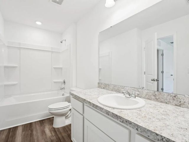 238 Darlington Dr, Dickson, TN 37055
