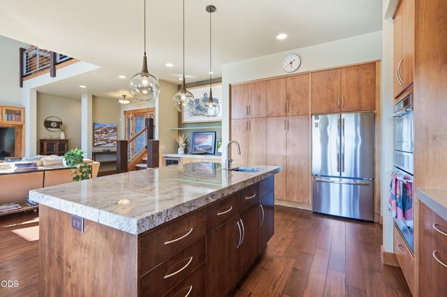 19361 Roswell Drive, Bend, OR 97702