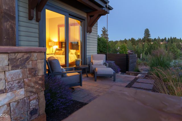 19361 Roswell Drive, Bend, OR 97702