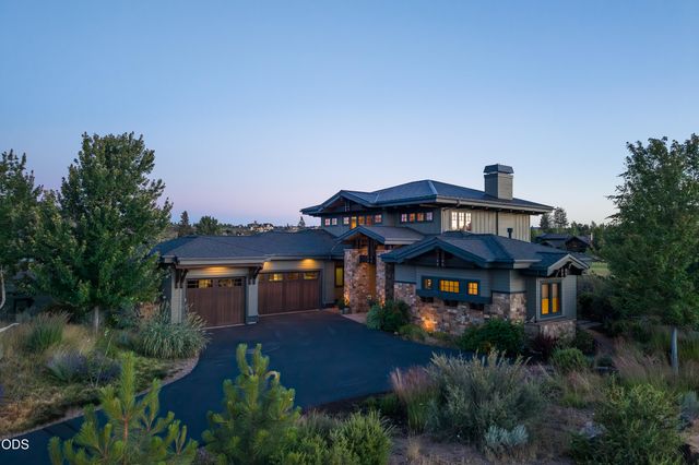 19361 Roswell Drive, Bend, OR 97702