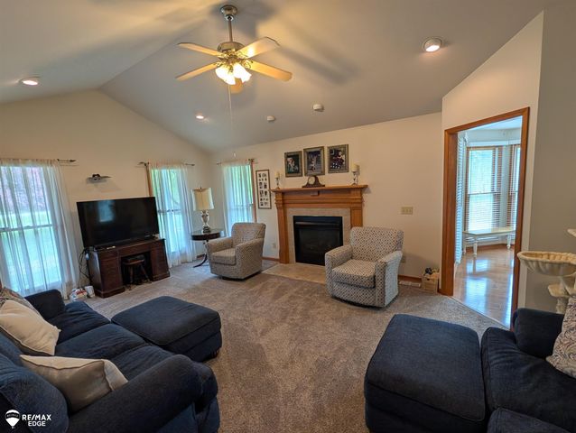 1245 W Vienna Road, Clio, MI 48420