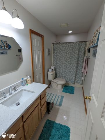1245 W Vienna Road, Clio, MI 48420