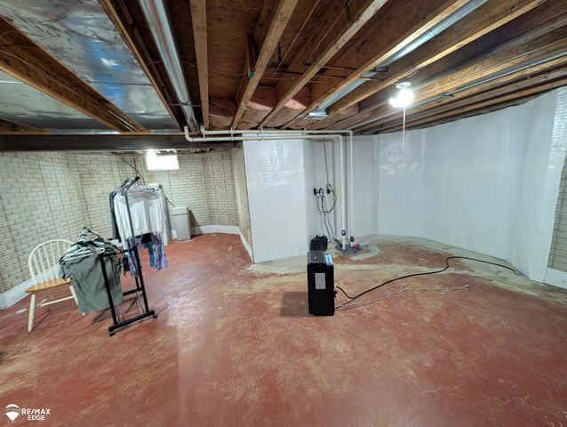 1245 W Vienna Road, Clio, MI 48420