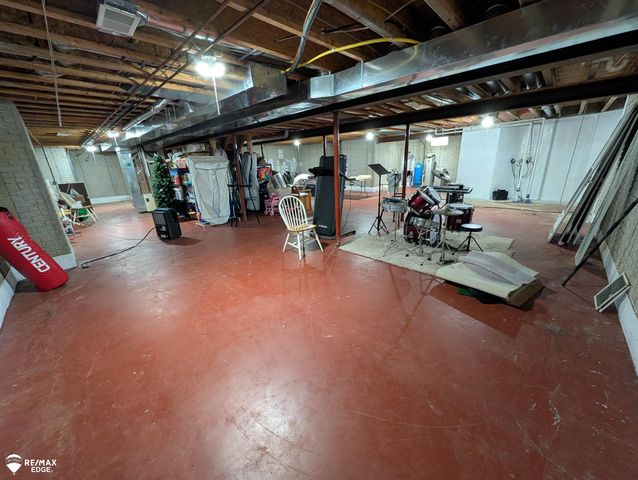 1245 W Vienna Road, Clio, MI 48420