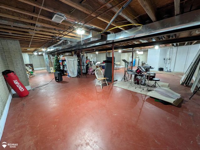 1245 W Vienna Road, Clio, MI 48420