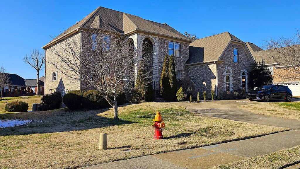 1413 Station Four Ln, Old Hickory, TN 37138