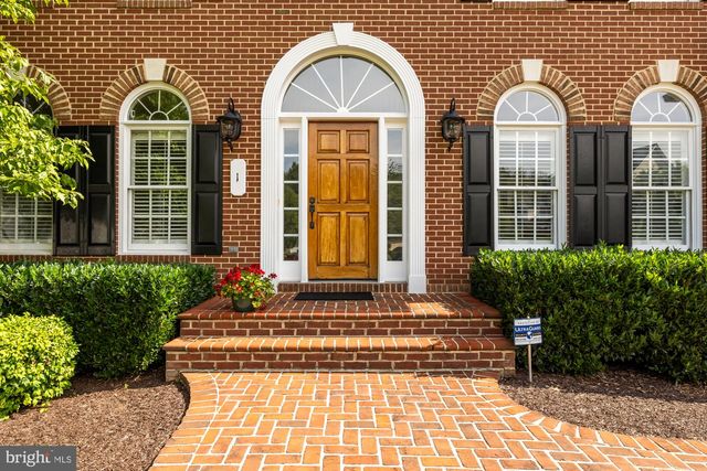 1 LITTLEBROOKE CT, Olney, MD 20832