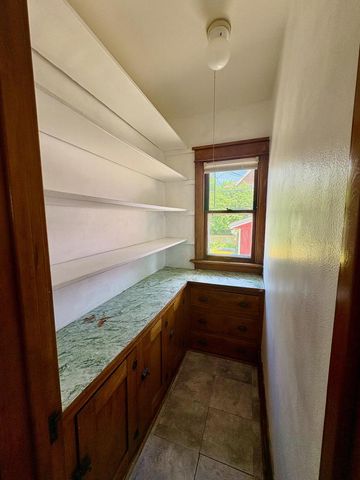 4034 N Larkin STREET, Shorewood, WI 53211