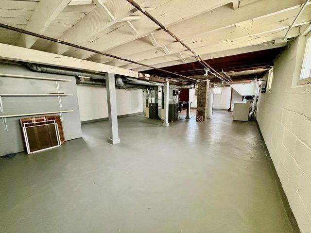 4034 N Larkin STREET, Shorewood, WI 53211