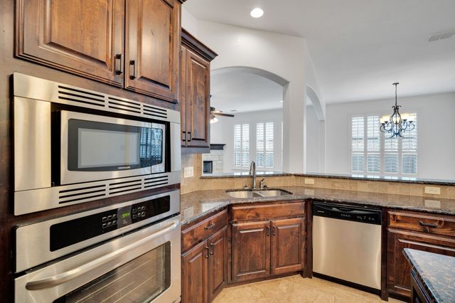 4004 Brookdale Road, Benbrook, TX 76116