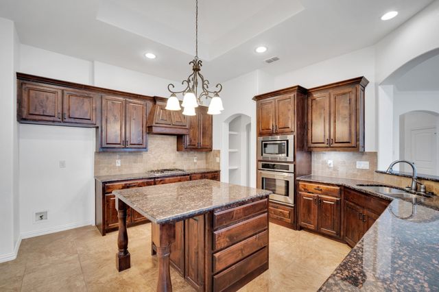 4004 Brookdale Road, Benbrook, TX 76116