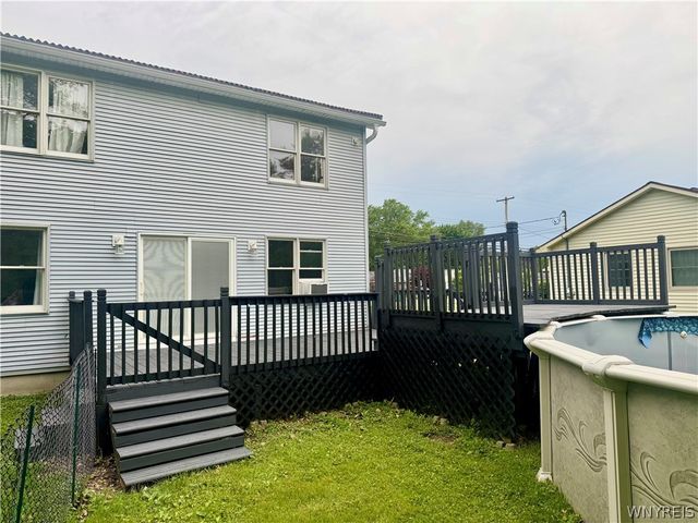 120 Sunset Drive, Hamburg, NY 14075