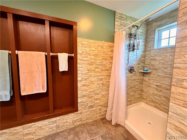 120 Sunset Drive, Hamburg, NY 14075