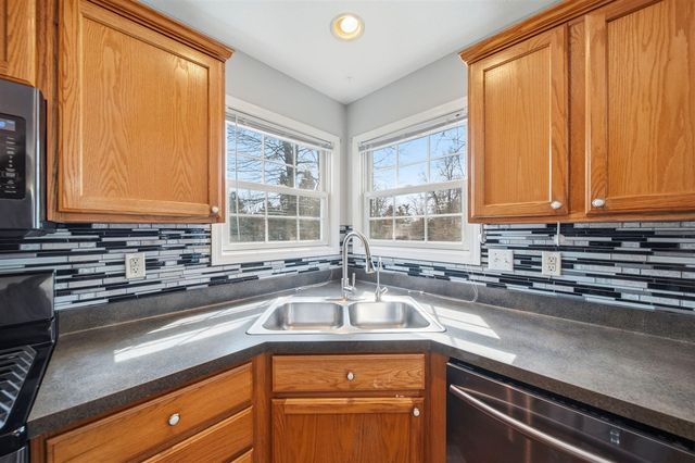 3861 Dorset Drive, Jackson, MI 49203