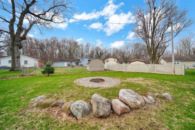 3861 Dorset Drive, Jackson, MI 49203