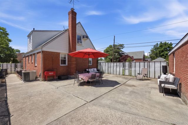 1155 Delmar Avenue, Franklin Square, NY 11010