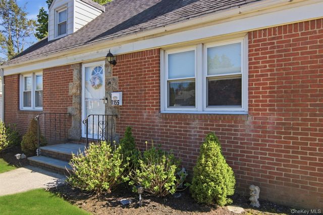 1155 Delmar Avenue, Franklin Square, NY 11010