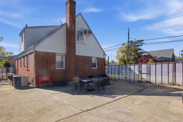 1155 Delmar Avenue, Franklin Square, NY 11010