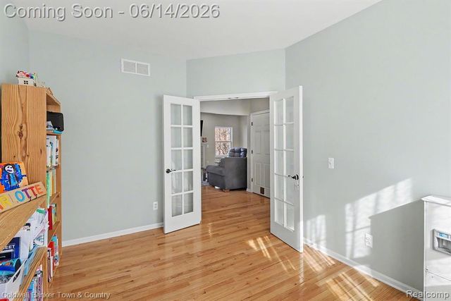9120 Lakewood Drive, Whitmore Lake, MI 48189
