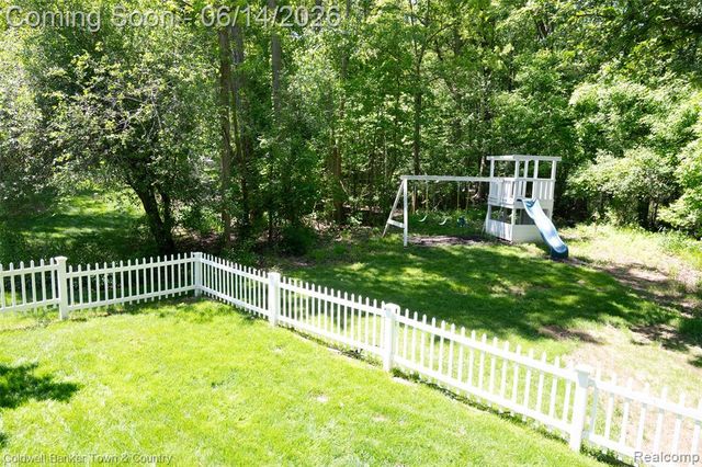 9120 Lakewood Drive, Whitmore Lake, MI 48189