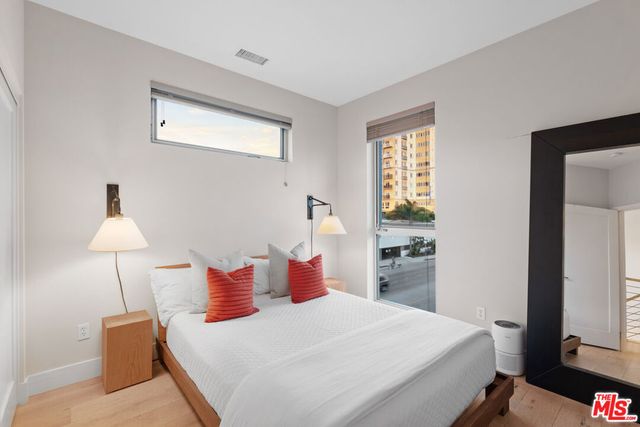 310 Washington Boulevard 201, Marina Del Rey, CA 90292