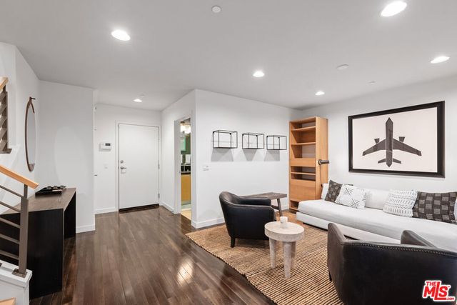 310 Washington Boulevard 201, Marina Del Rey, CA 90292