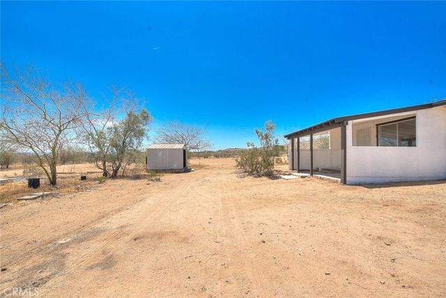 55525 Ornelas Lane, Landers, CA 92285