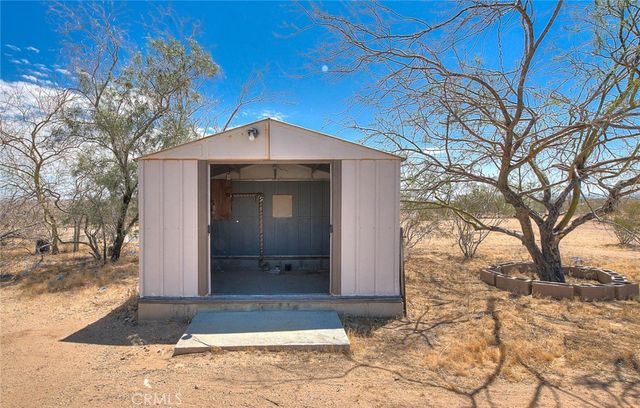 55525 Ornelas Lane, Landers, CA 92285