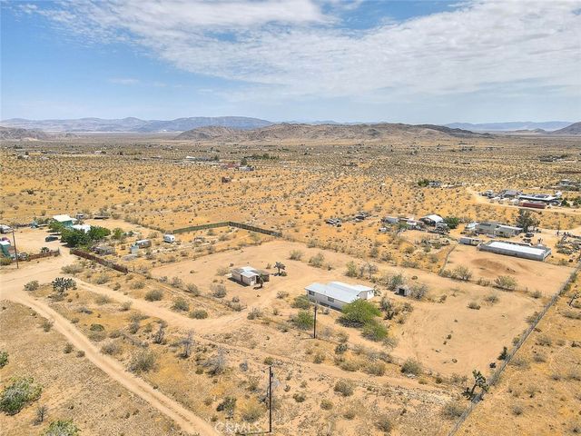 55525 Ornelas Lane, Landers, CA 92285