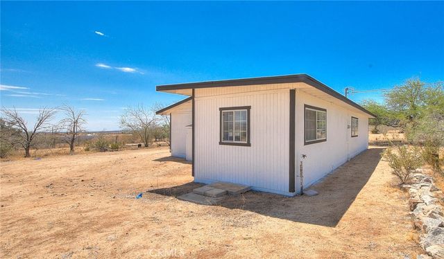 55525 Ornelas Lane, Landers, CA 92285