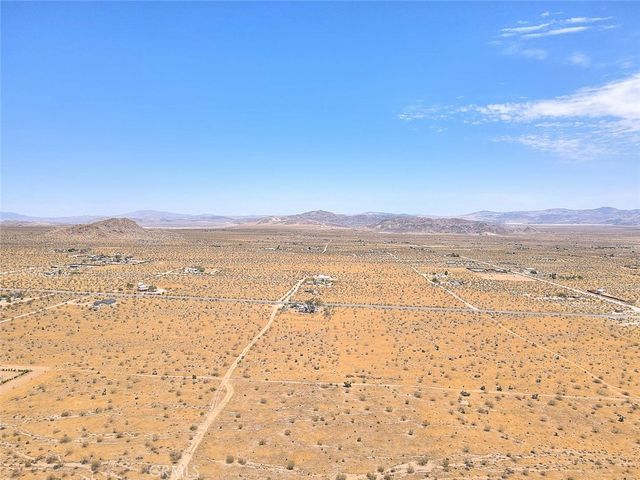 55525 Ornelas Lane, Landers, CA 92285